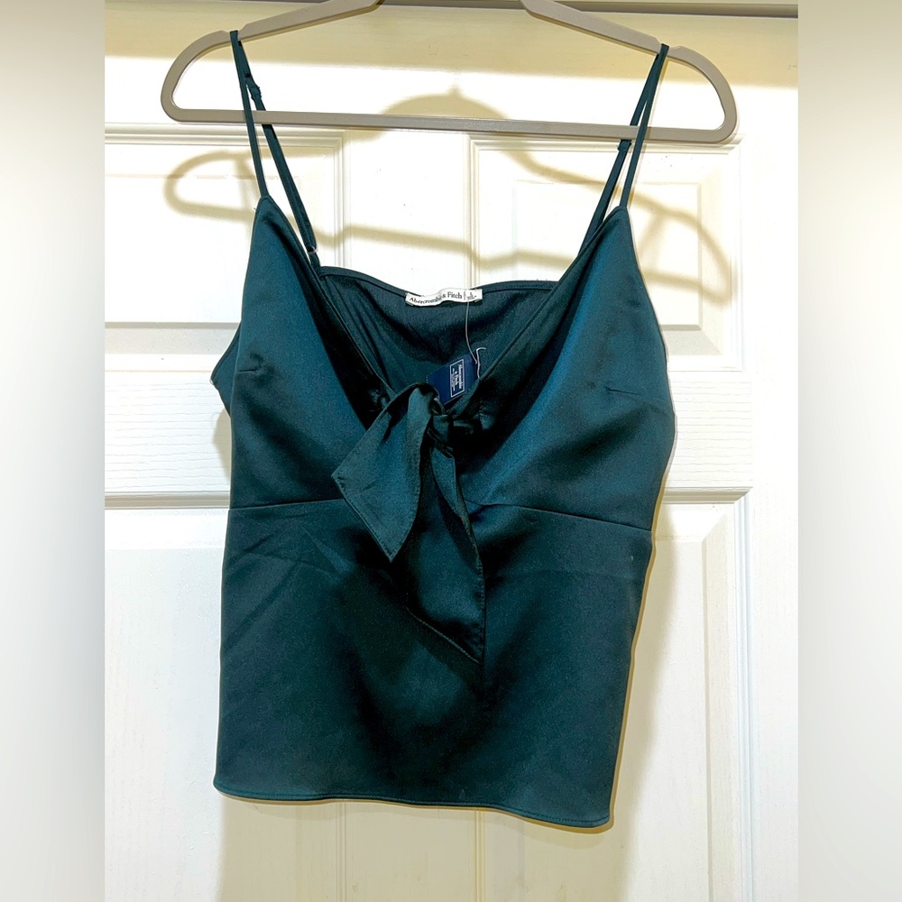 Abercrombie and Fitch NWT Forest Green satin bow front top SzL